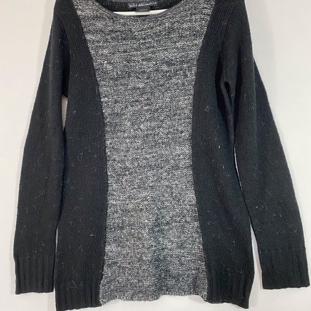 Black and gray United States Sweaters M